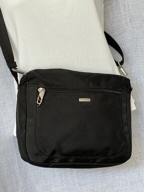 Travelon Bag Crossbody Zippered Anti-Theft Black Slash Proof Strap RFID
